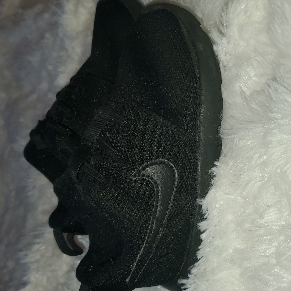 Nike canvas slip on shoe 7c
